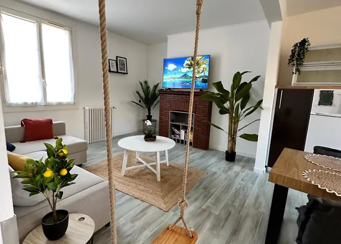 Le Calme En Hyper-centre Pont-l'Eveque (Calvados)